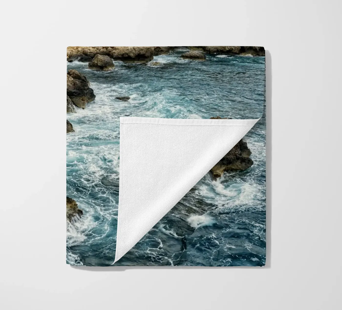 Coastline strandhanddoek van Curious Collections by Marielle Leenders