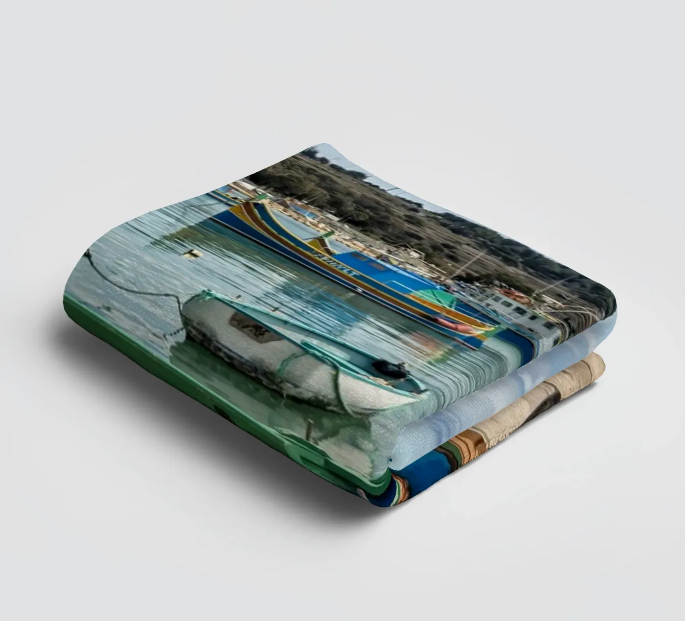 Fischerboote Handtuch von Curious Collections by Marielle Leenders