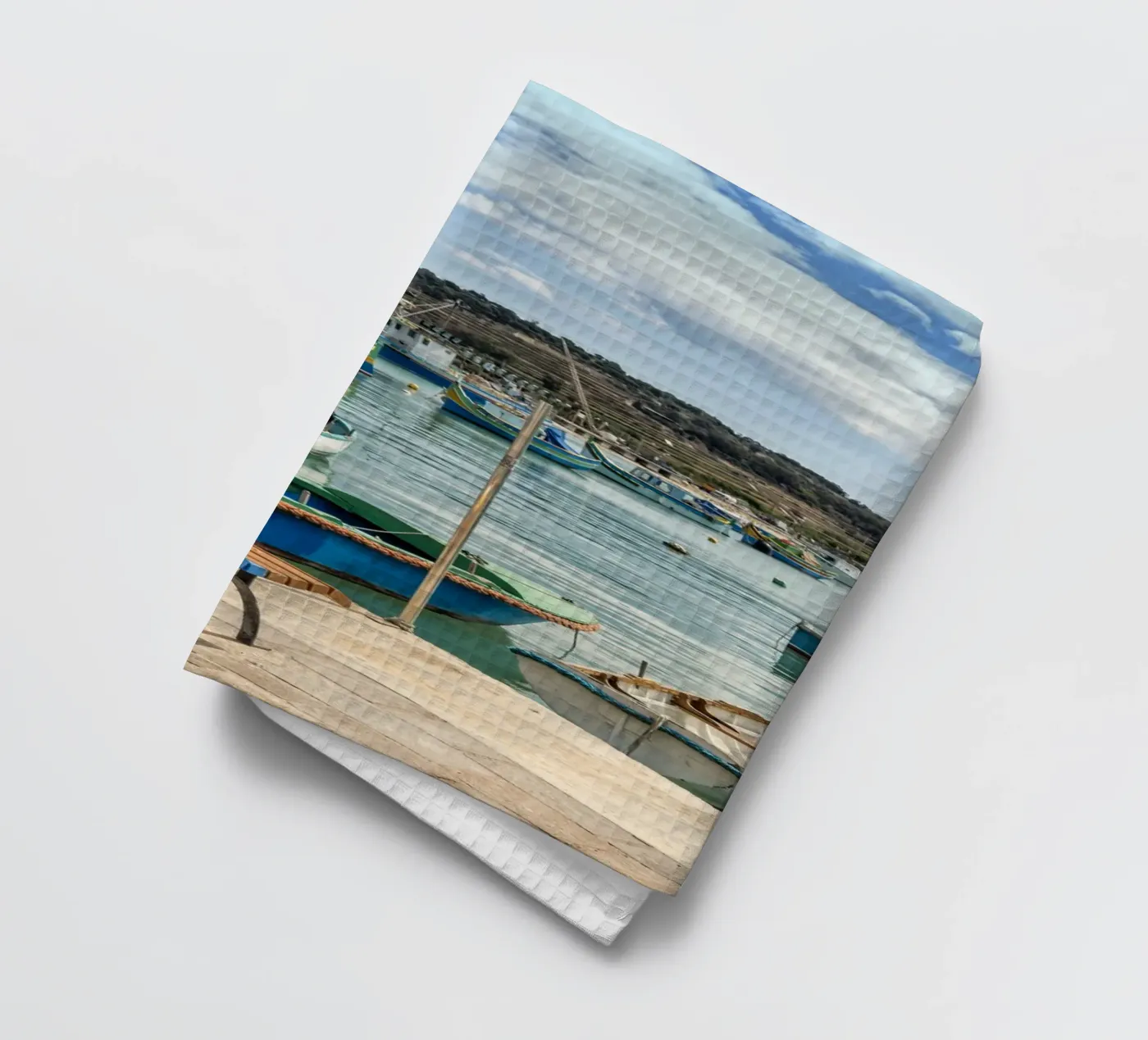 Fischerboote Geschirrtuch von Curious Collections by Marielle Leenders