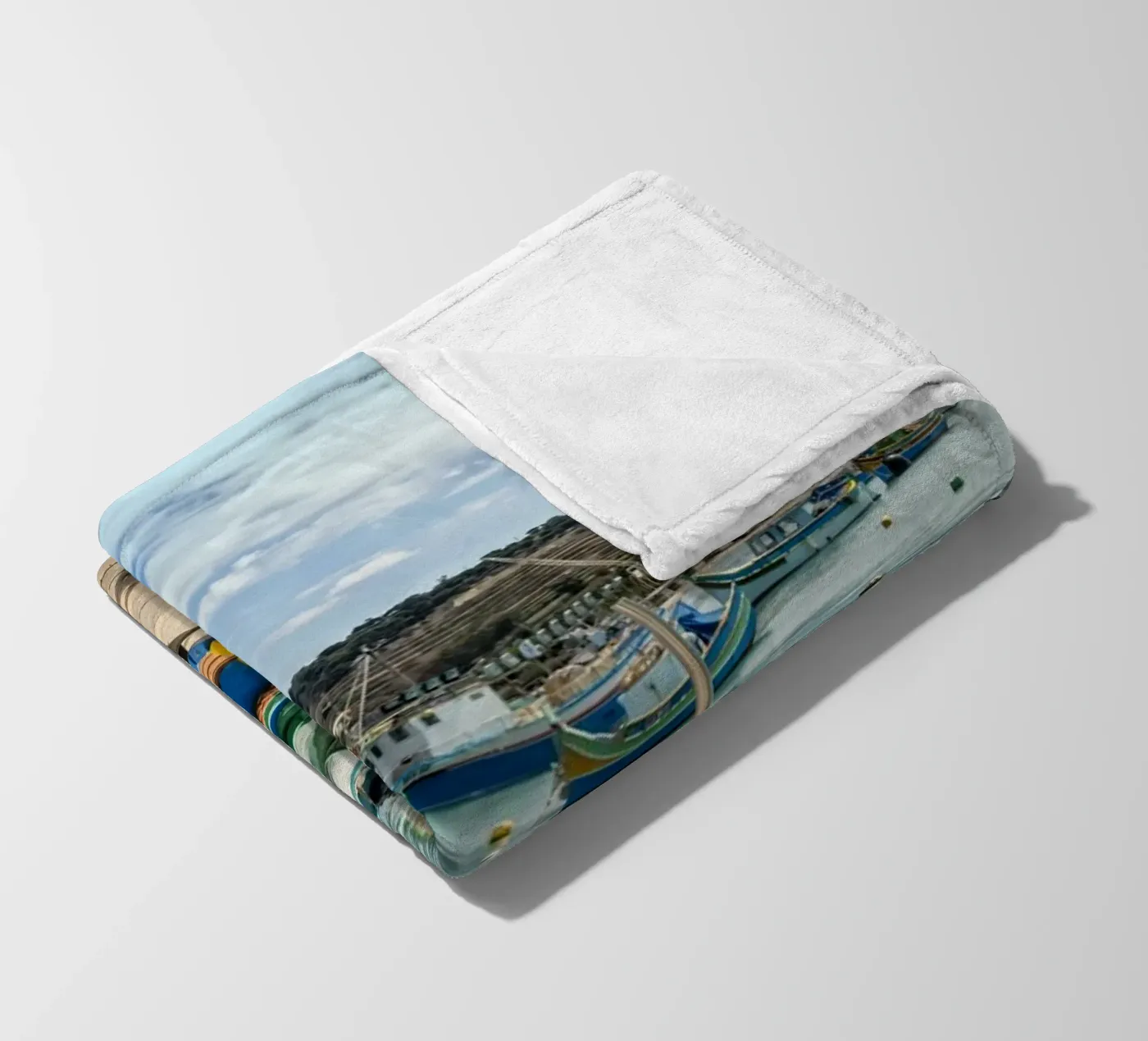 Fischerboote Fleecedecke von Curious Collections by Marielle Leenders