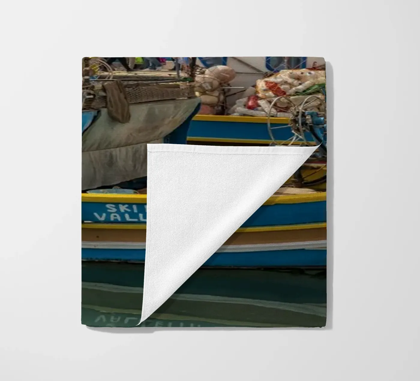 Barche da pesca telo mare da Curious Collections by Marielle Leenders