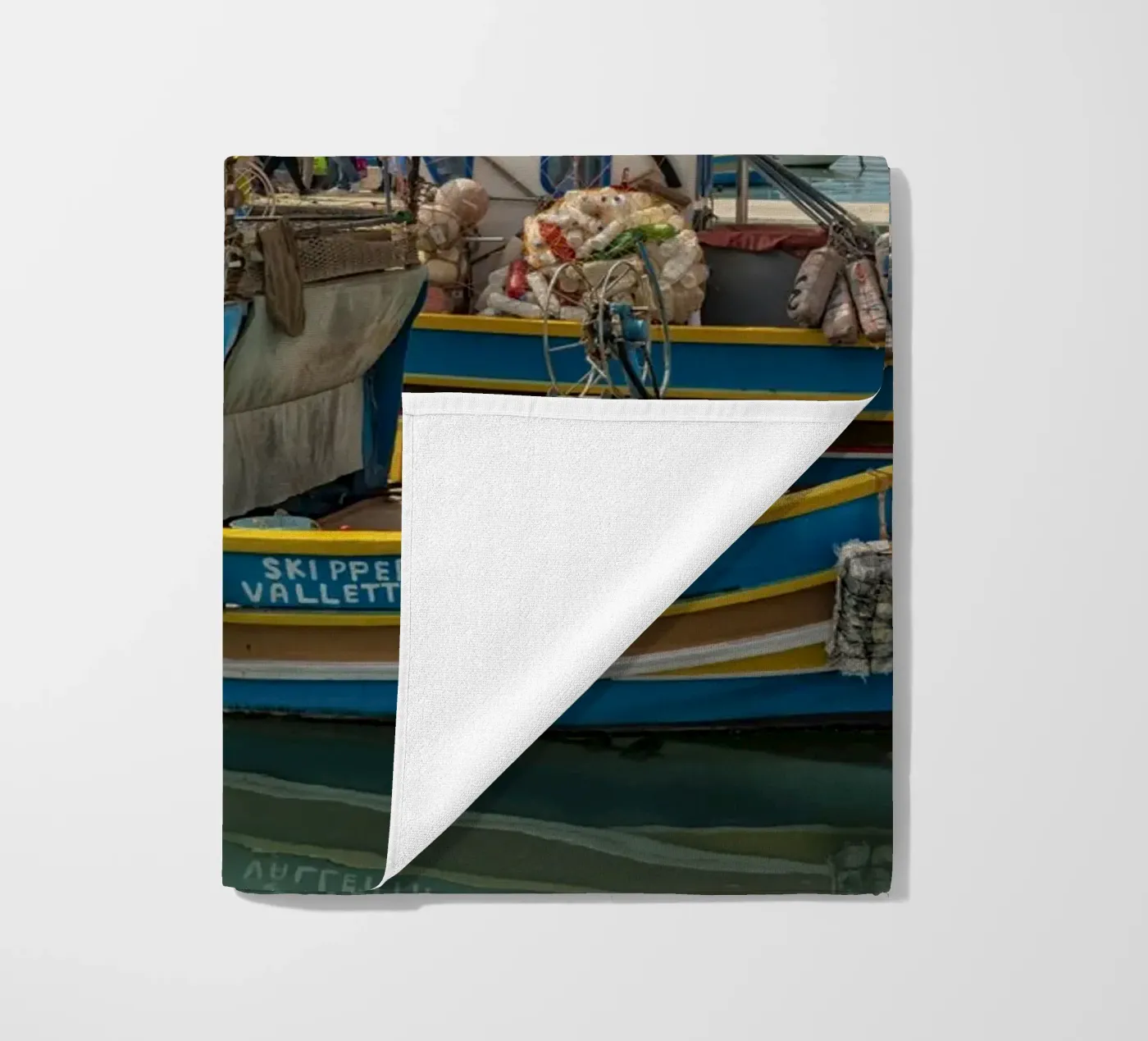 Barche da pesca telo mare da Curious Collections by Marielle Leenders