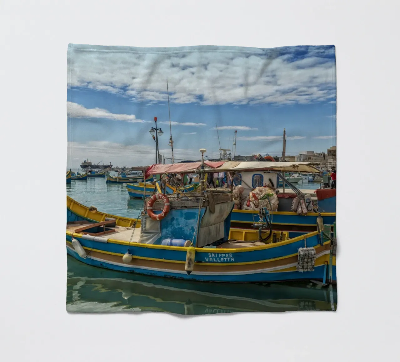 Fischerboote Fleecedecke von Curious Collections by Marielle Leenders