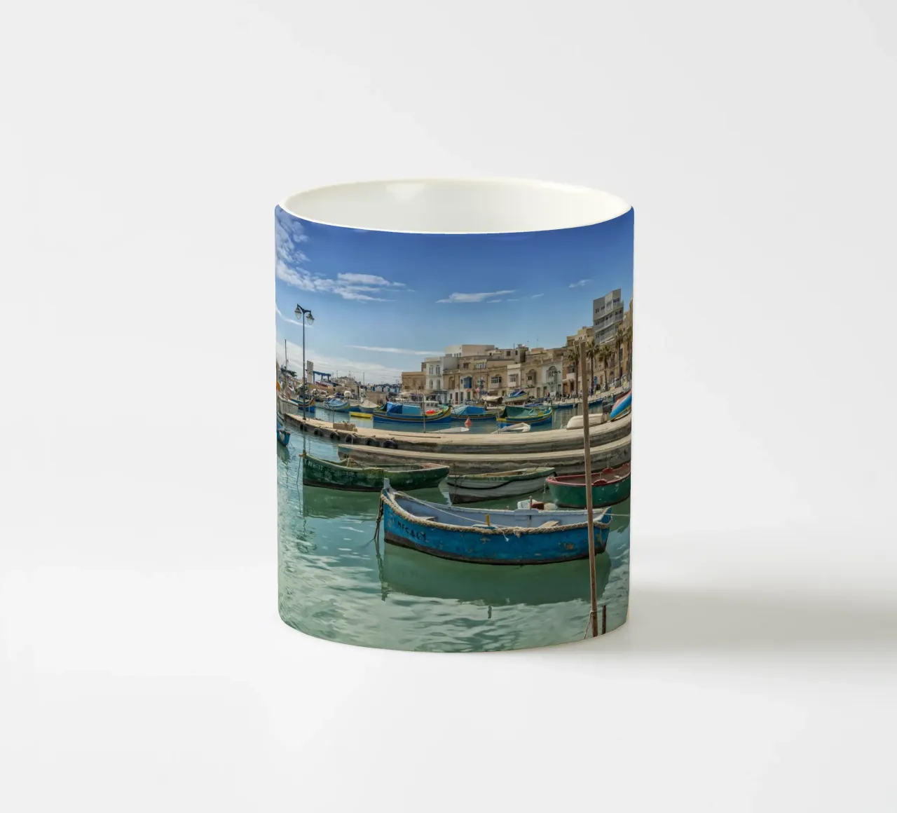 Barche da pesca colorate tazza in ceramica da Curious Collections by Marielle Leenders