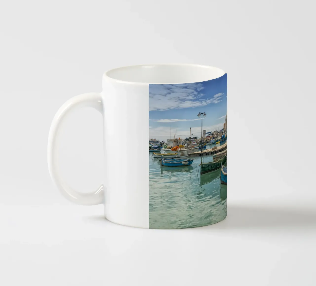 Barche da pesca colorate tazza in ceramica da Curious Collections by Marielle Leenders