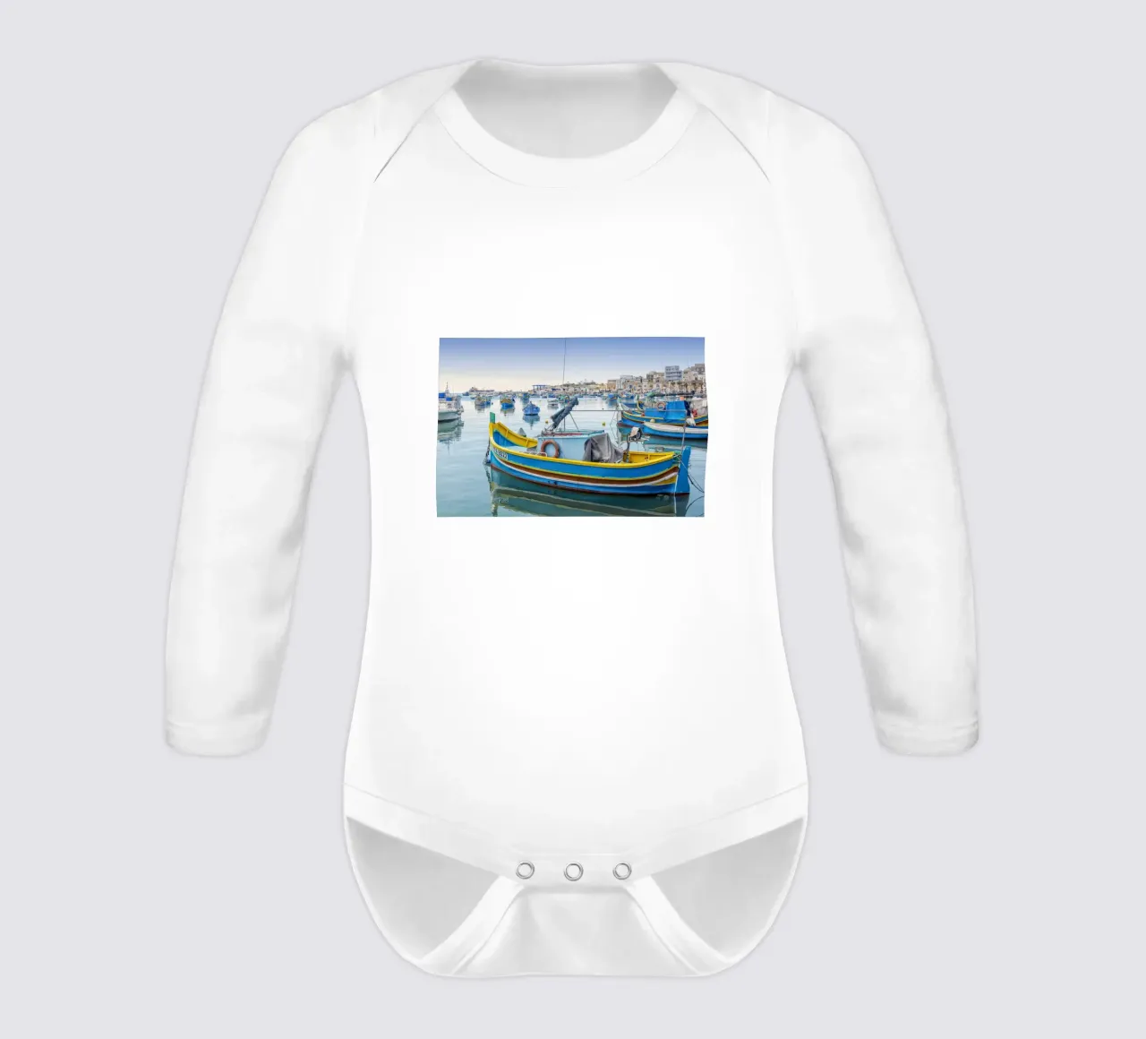 Buntes Fischerboot Langarm Babybody von Curious Collections by Marielle Leenders