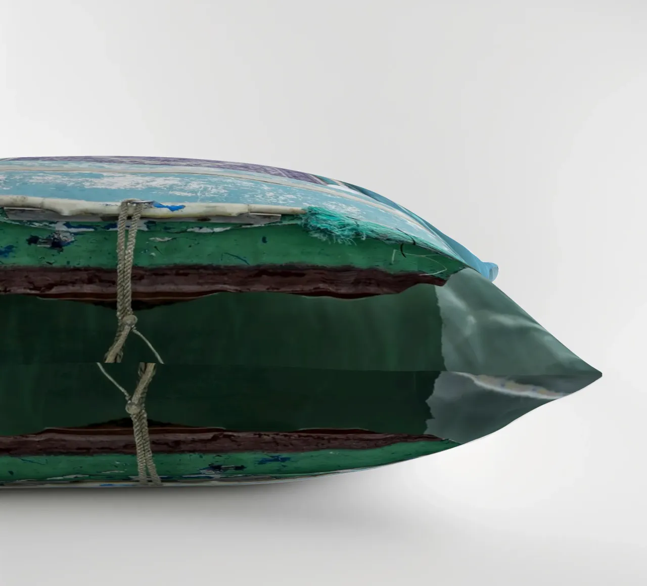 Oldtimer-Fischerboot Kissen von Curious Collections by Marielle Leenders