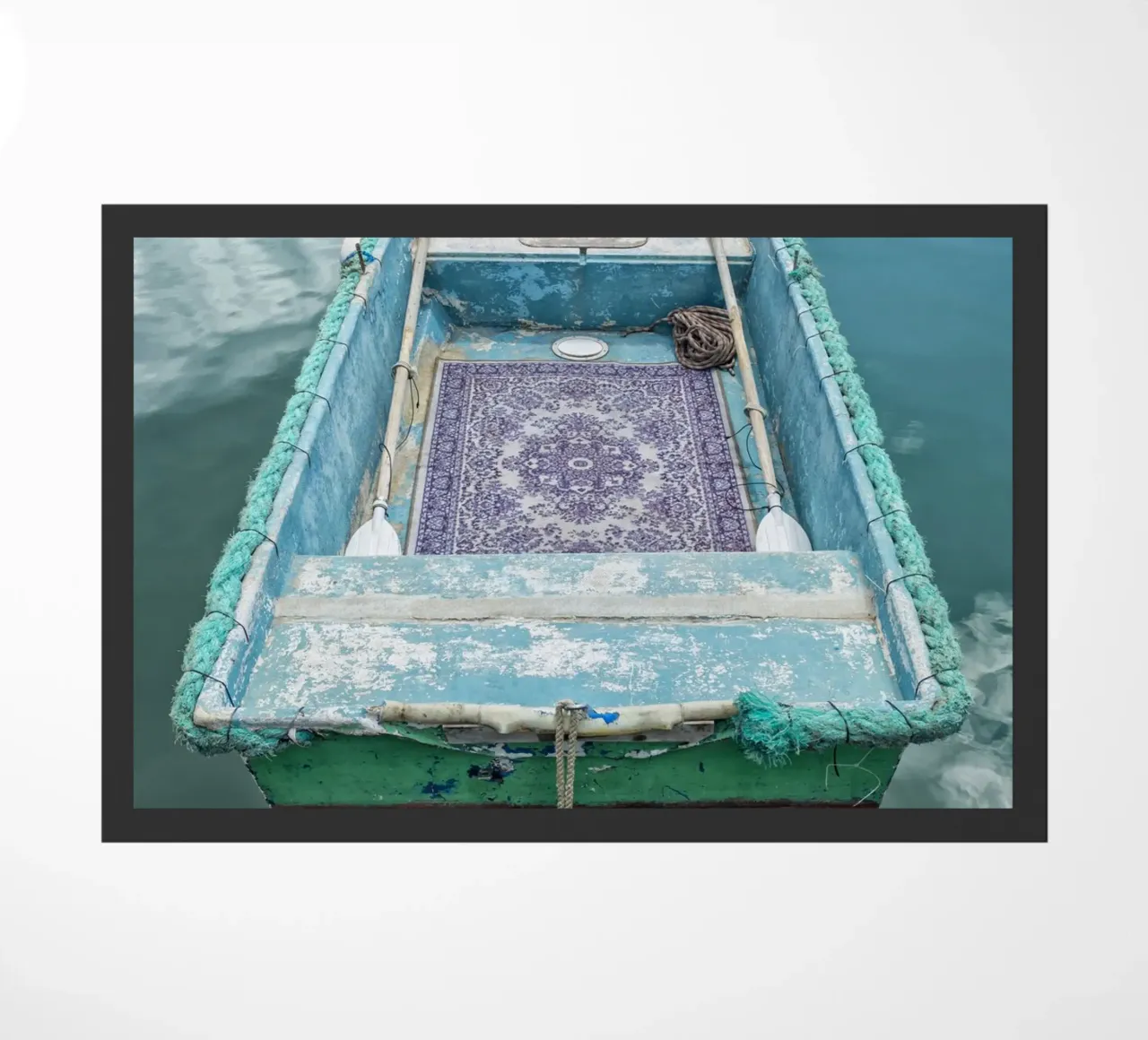 Oldtimer-Fischerboot Fußmatte von Curious Collections by Marielle Leenders