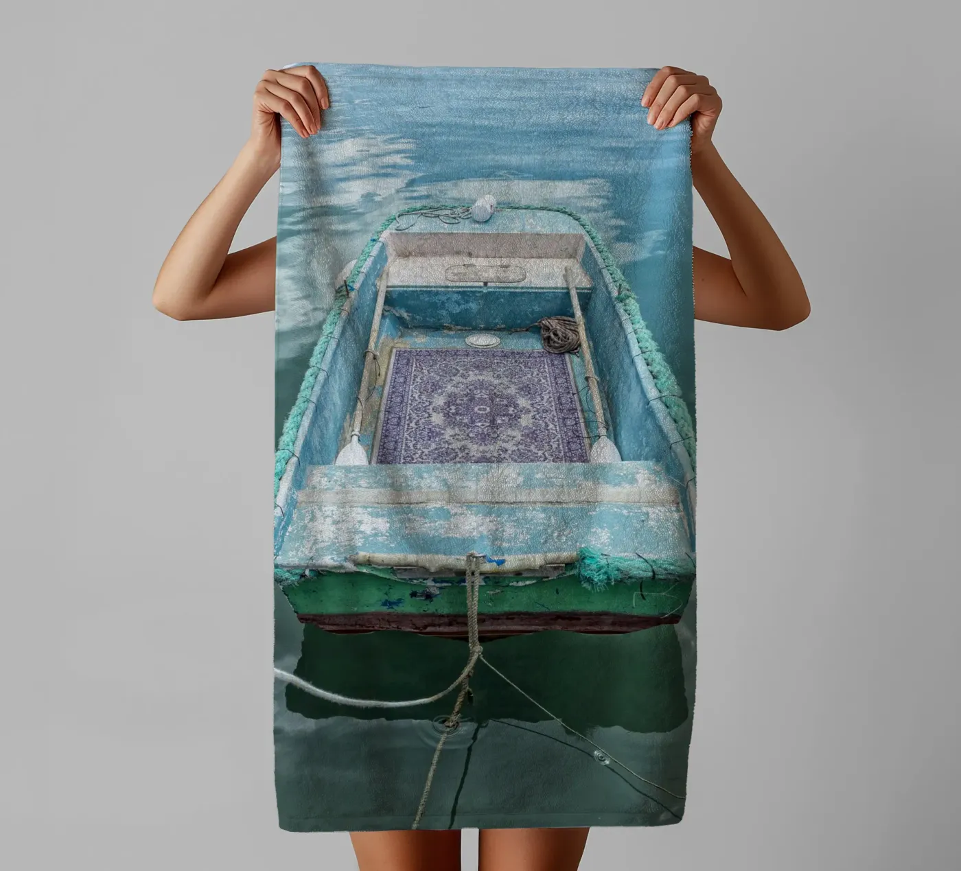 Oldtimer-Fischerboot Handtuch von Curious Collections by Marielle Leenders