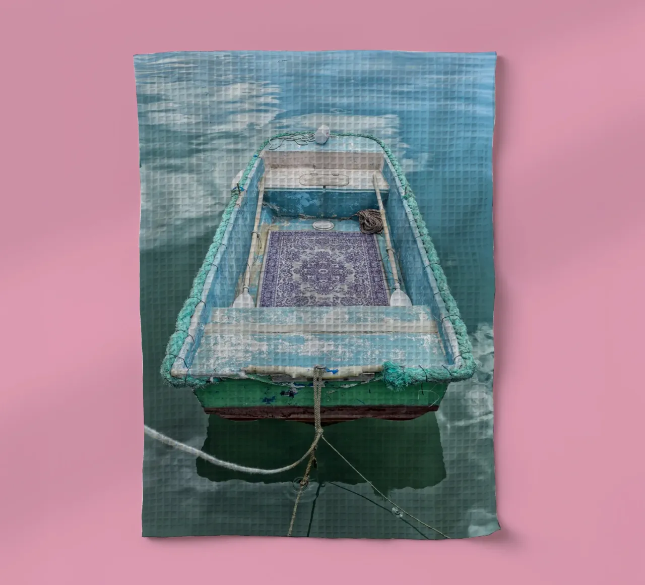 Oldtimer-Fischerboot Geschirrtuch von Curious Collections by Marielle Leenders