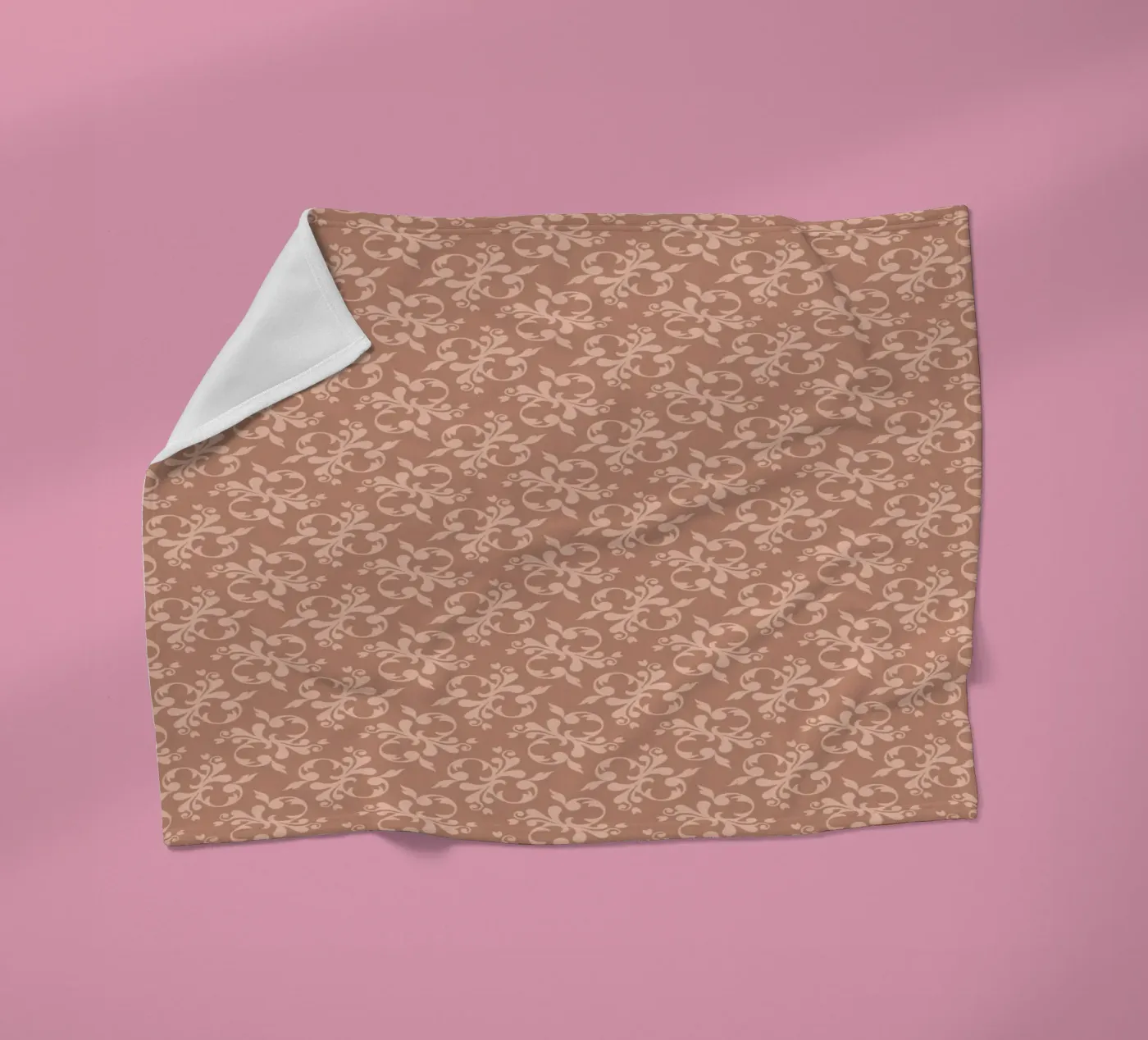 Arabesque Peach pattern fleece blanket by Vivi Nicolin