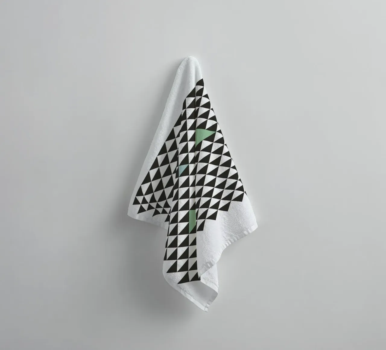 Nordic Pattern badhanddoek van Studio One