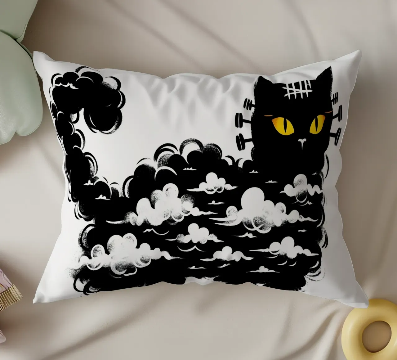 Il gatto di Frankenstein cuscino da ARTOMATIC