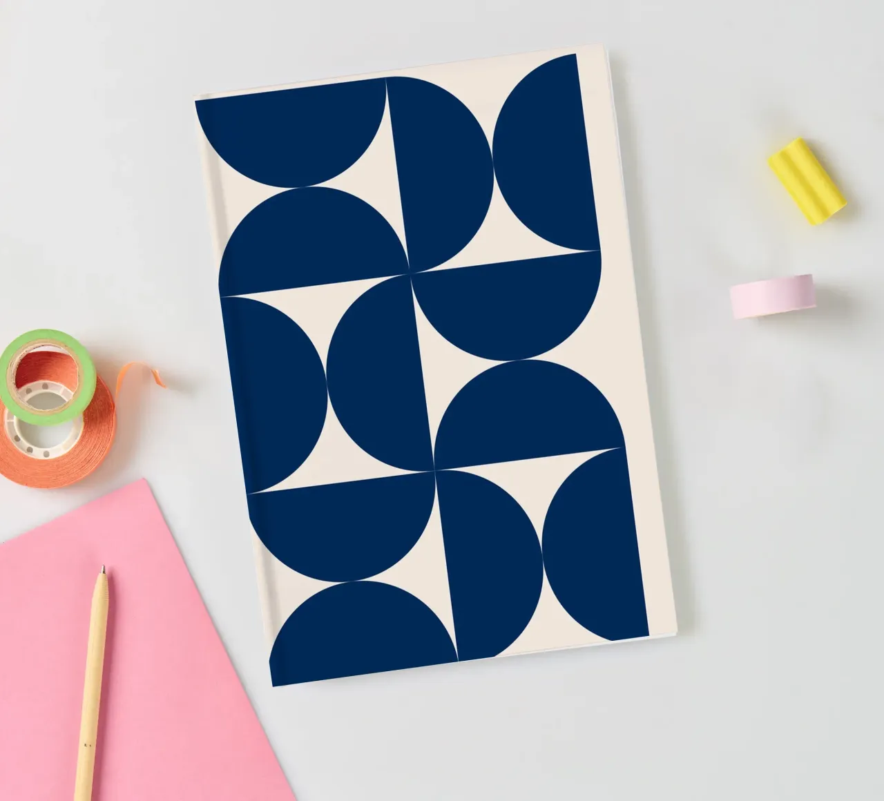 Geometria Bauhaus - Forme astratte in blu diario da Whole©