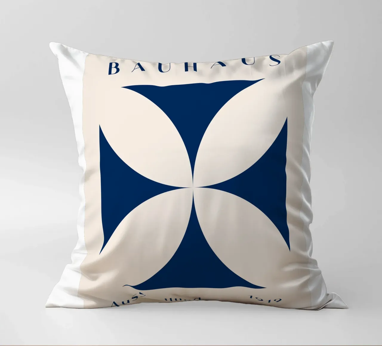 Mostra Bauhaus 1919 - Design geometrico in blu cuscino da Whole©
