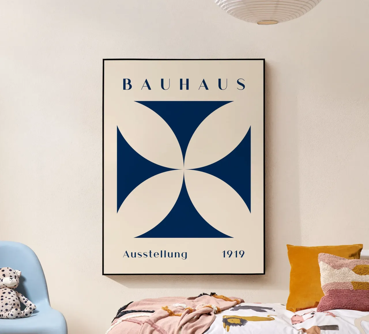 Mostra Bauhaus 1919 - Design geometrico in blu plexiglass da Whole©