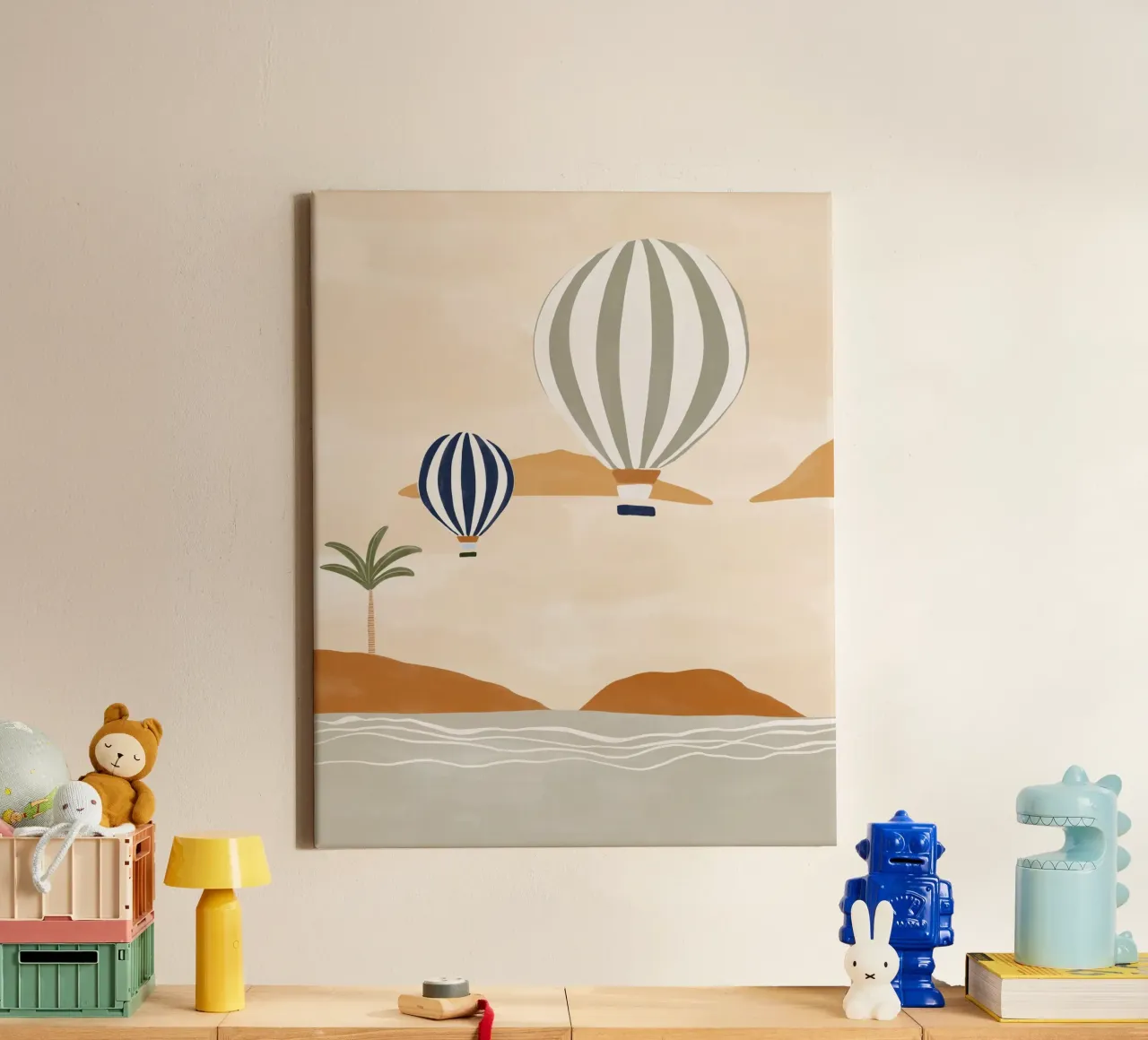 Globos de aire en el postre lienzo con Marco flotante de Ivy Green Illustrations