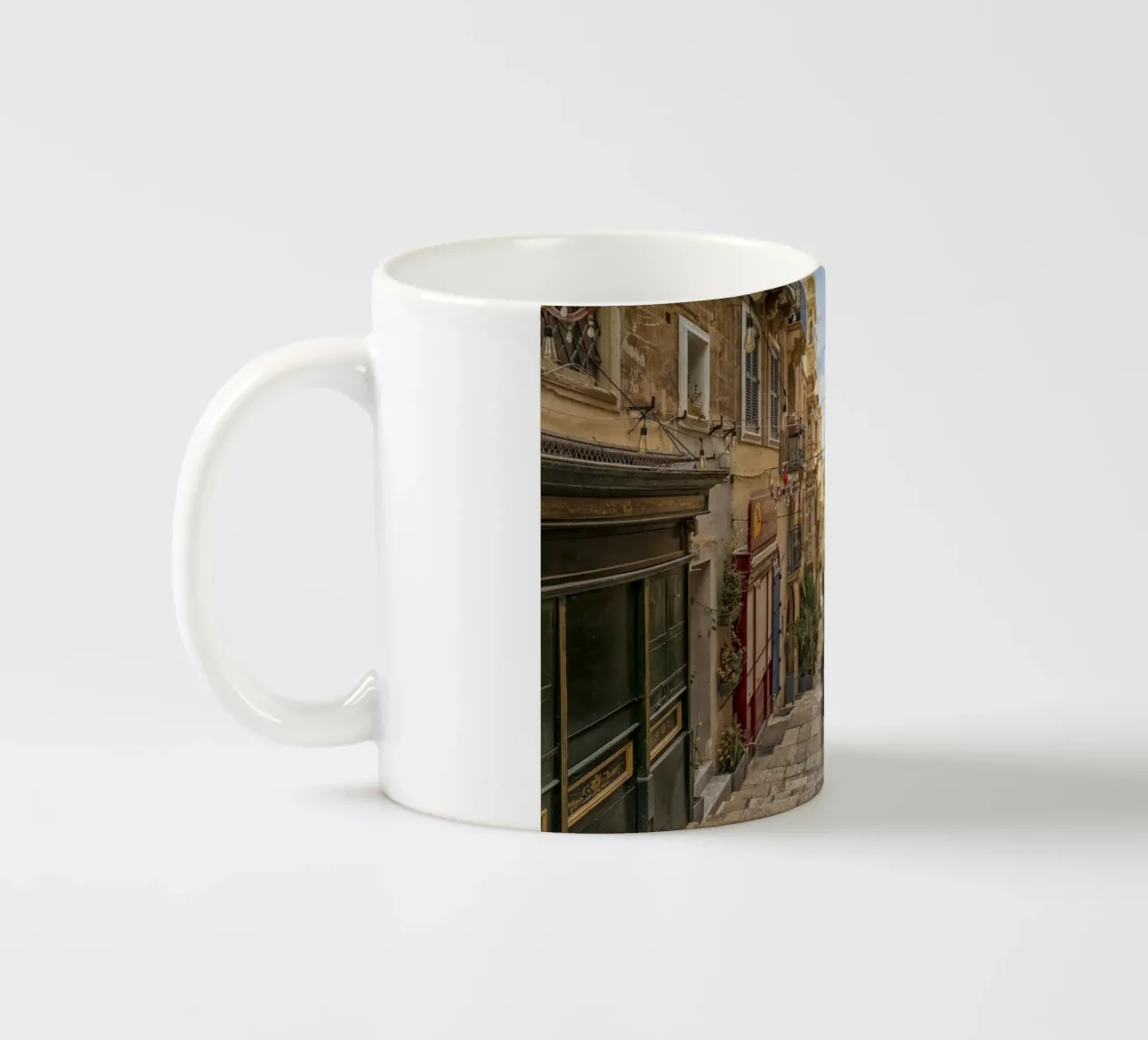 Via La Valletta tazza in ceramica da Curious Collections by Marielle Leenders
