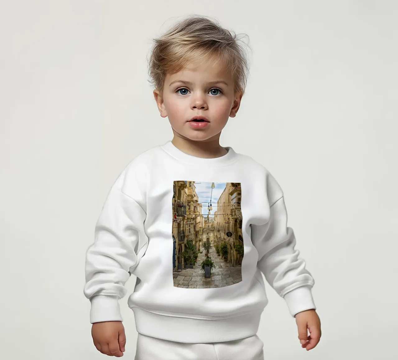 Street view Valetta baby sweatshirt by Curious Collections by Marielle Leenders