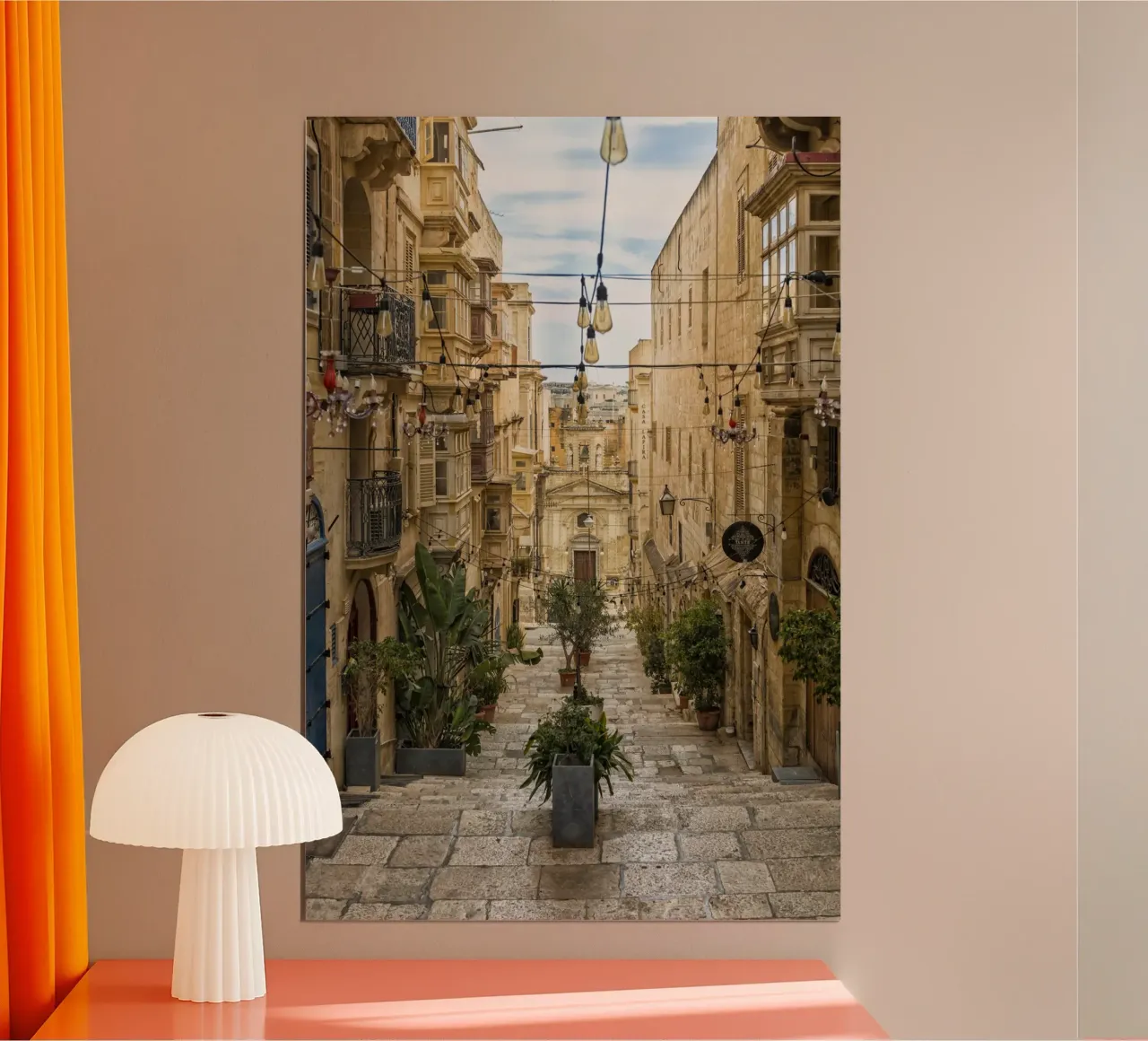 Vue de la rue La Valette hahnemühle de Curious Collections by Marielle Leenders