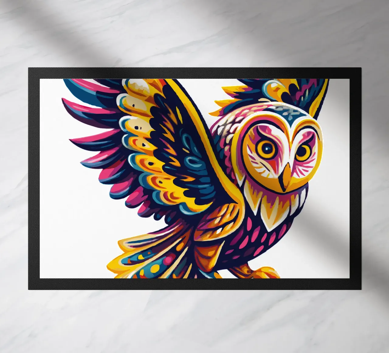 Arte del gufo psichedelico colorato - Illustrazione vivace di uccelli Boho zerbino da Artnesia