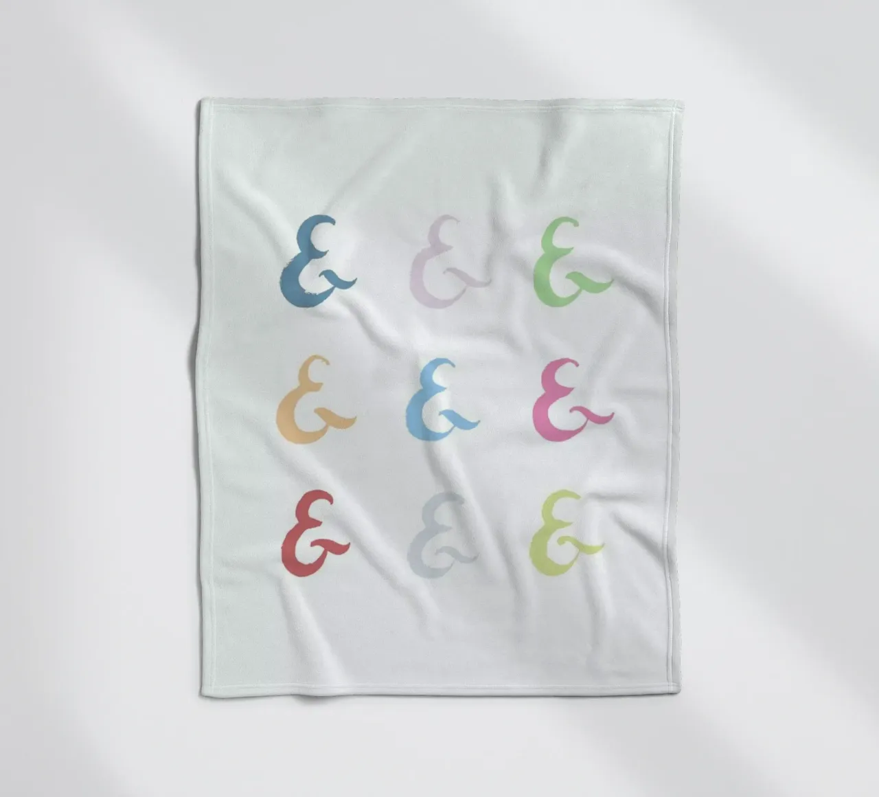 Ampersand coperta in pile da Dead Language