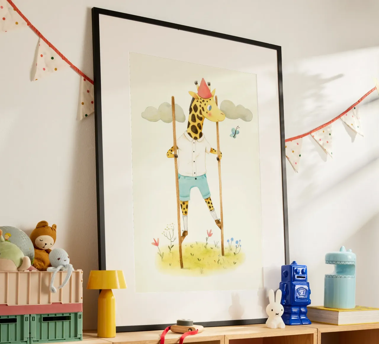Judith Loske - Giraffe auf Stelzen poster da The Artcircle