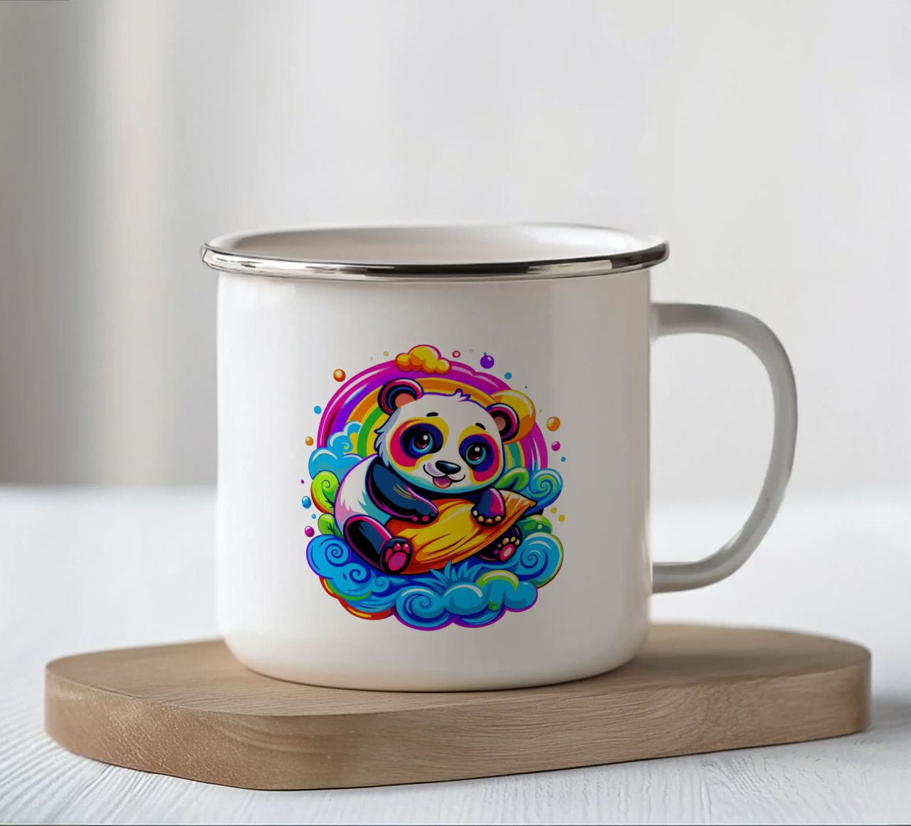 Panda carino che abbraccia un cuscino su una nuvola tazza in smalto da Artnesia