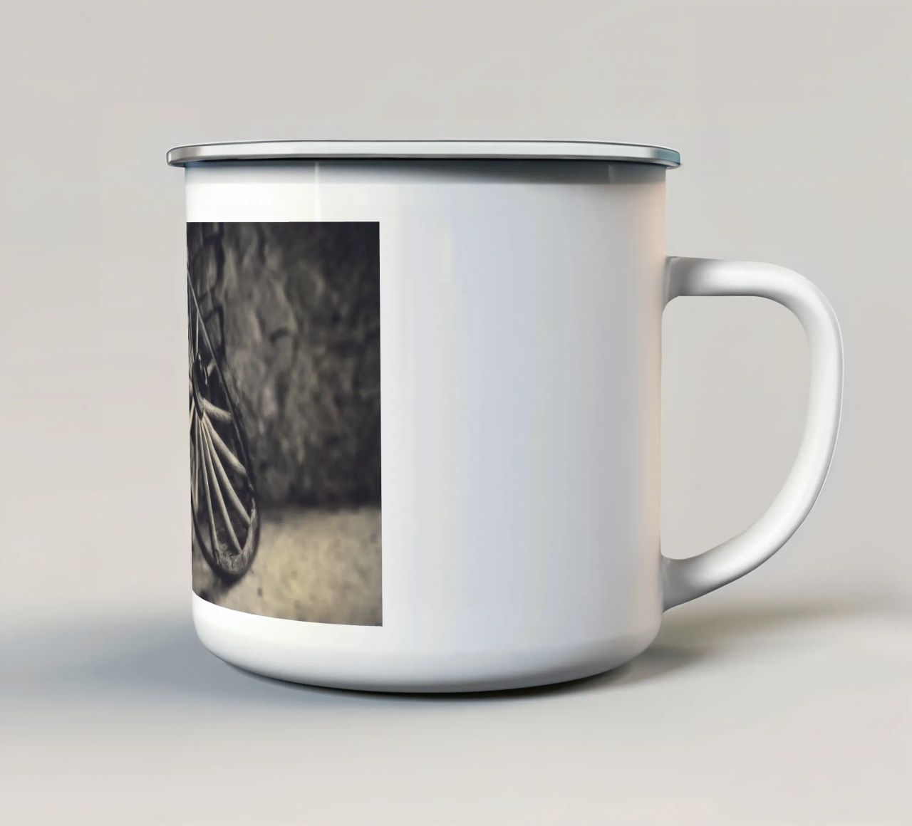 Waggon Wheel tazza in smalto da Dave Hare Photography