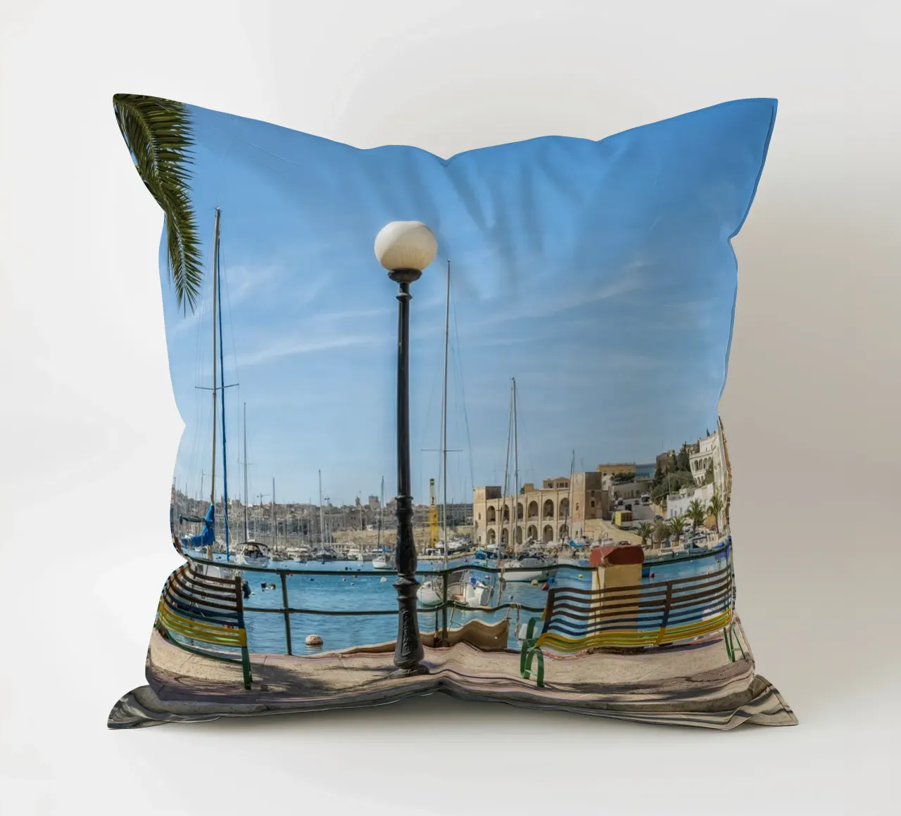 Viale cuscino da Curious Collections by Marielle Leenders