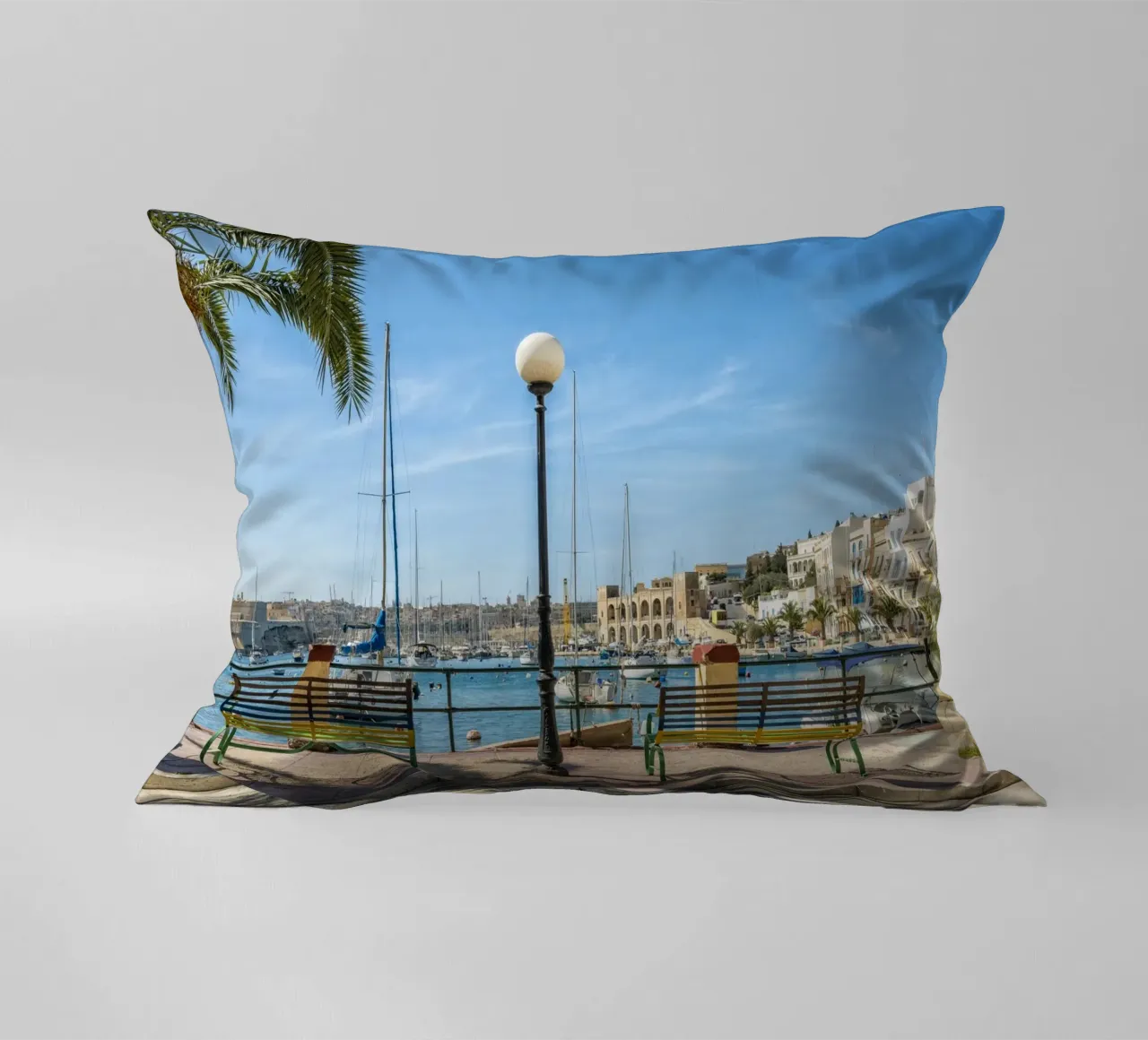 Viale cuscino da Curious Collections by Marielle Leenders