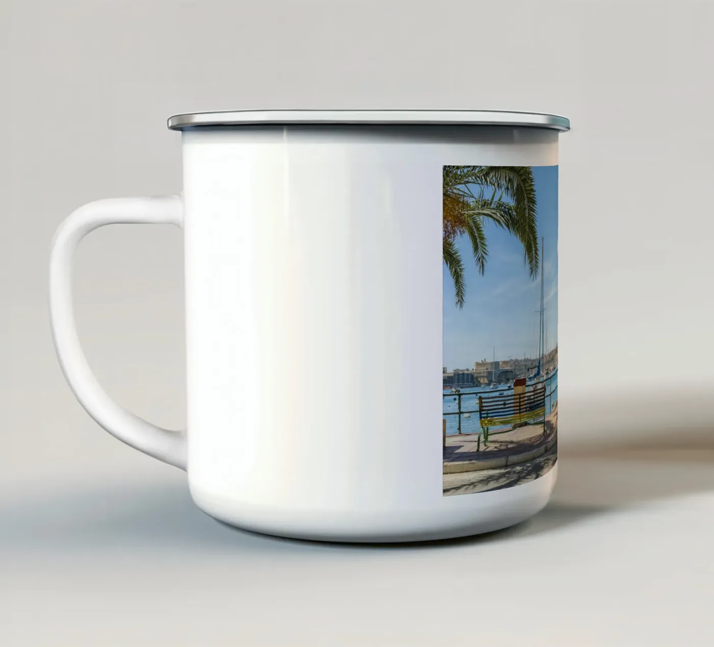 Boulevard emaille mok van Curious Collections by Marielle Leenders