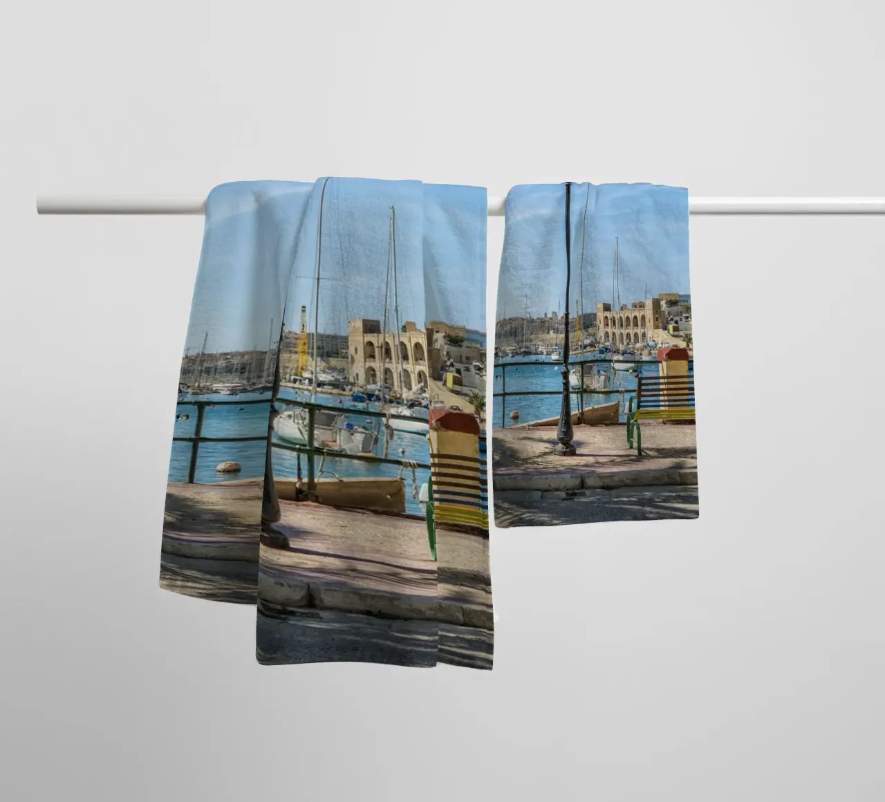 Boulevard towel by Curious Collections by Marielle Leenders
