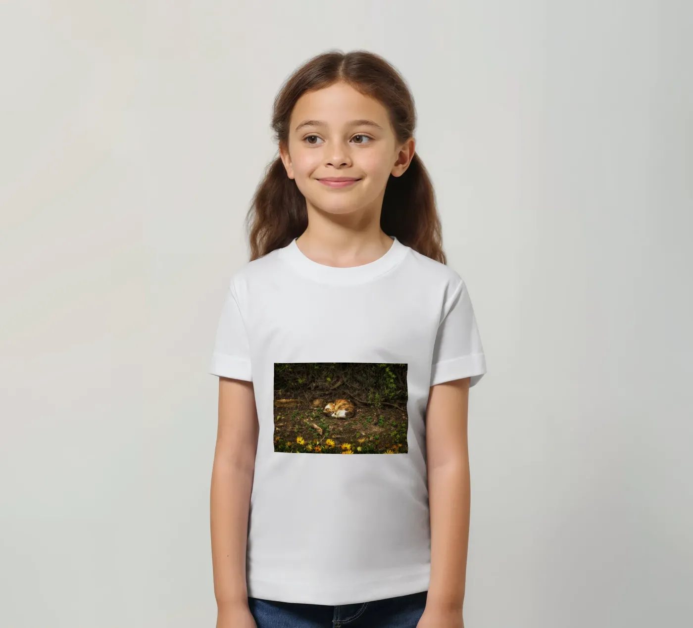 Slapende kat kinder t-shirt van Curious Collections by Marielle Leenders