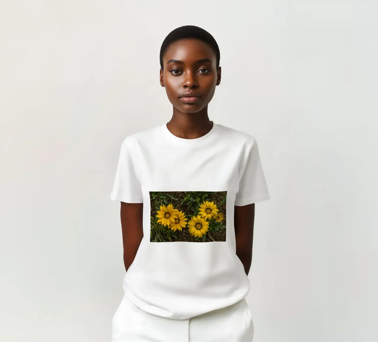 Fiori d'oro t-shirt da Curious Collections by Marielle Leenders
