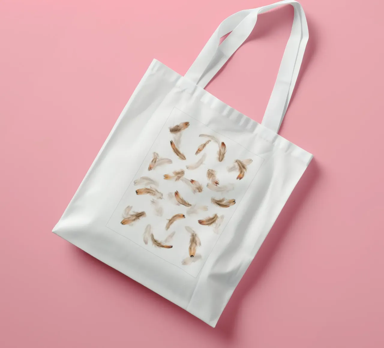 Delicate piume rosa borsa in juta da Curious Collections by Marielle Leenders