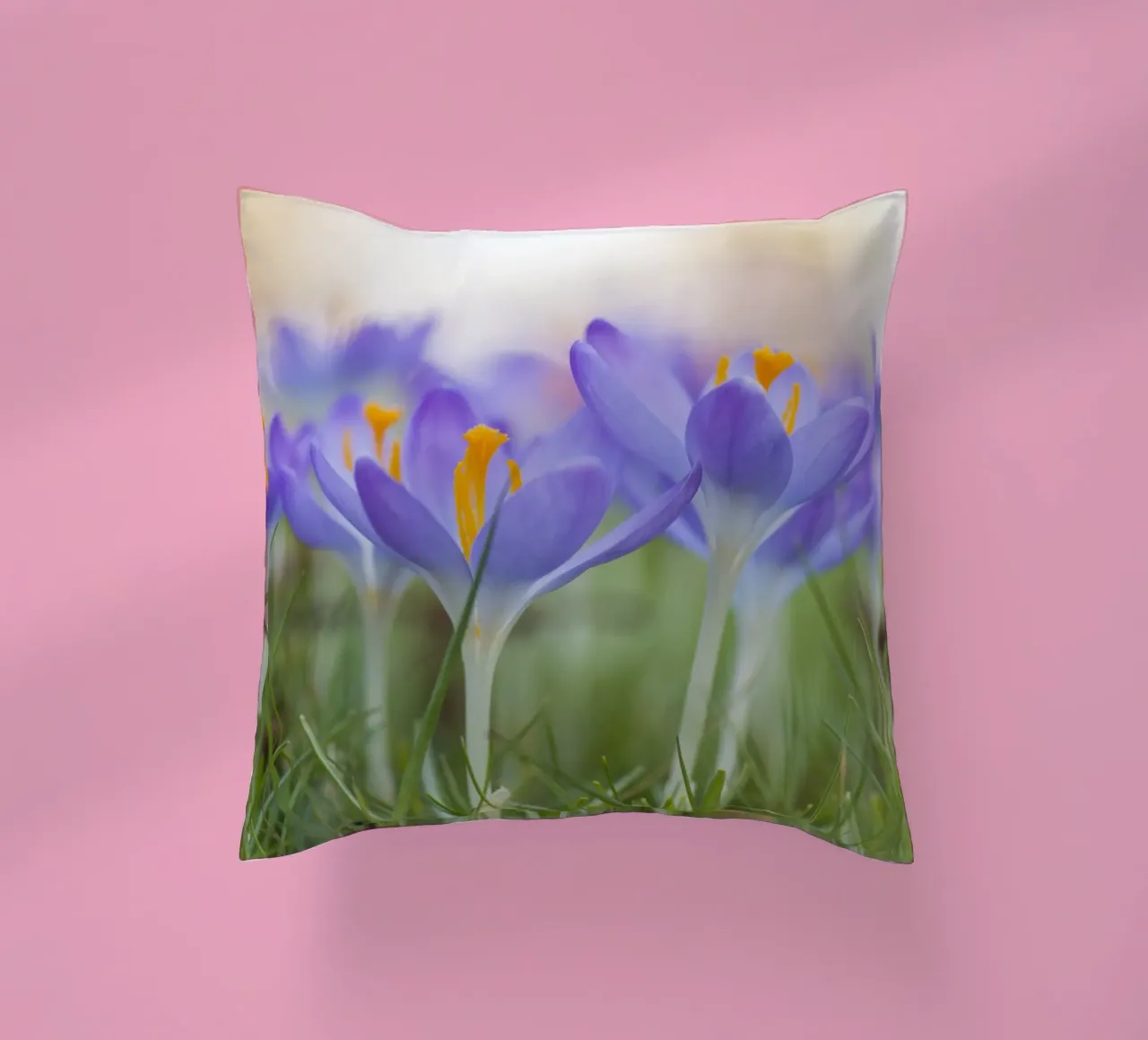 Crochi viola cuscino da Curious Collections by Marielle Leenders