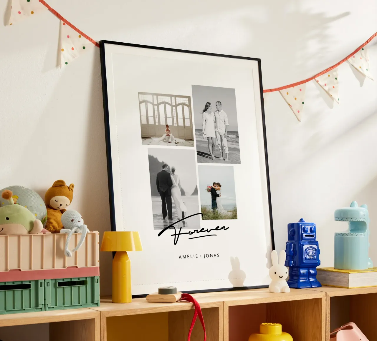 Contemporary Wedding poster with wooden frame by Kartenliebe