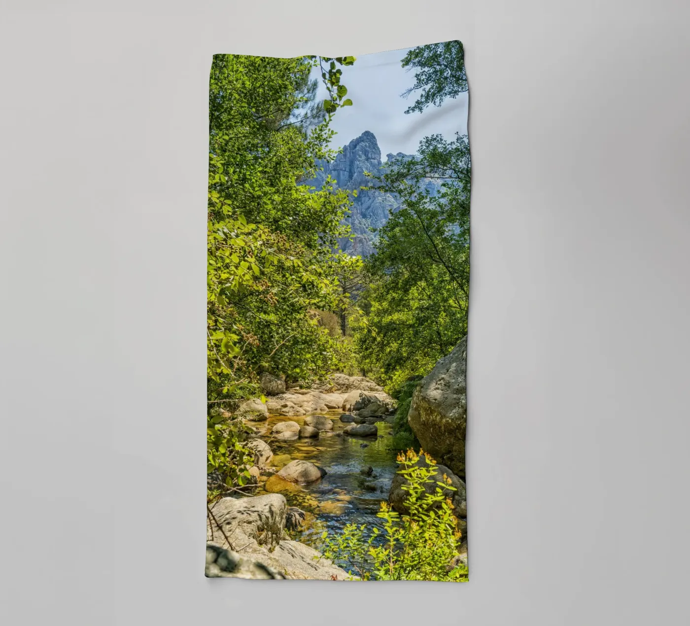 Bergstroom badhanddoek van Curious Collections by Marielle Leenders