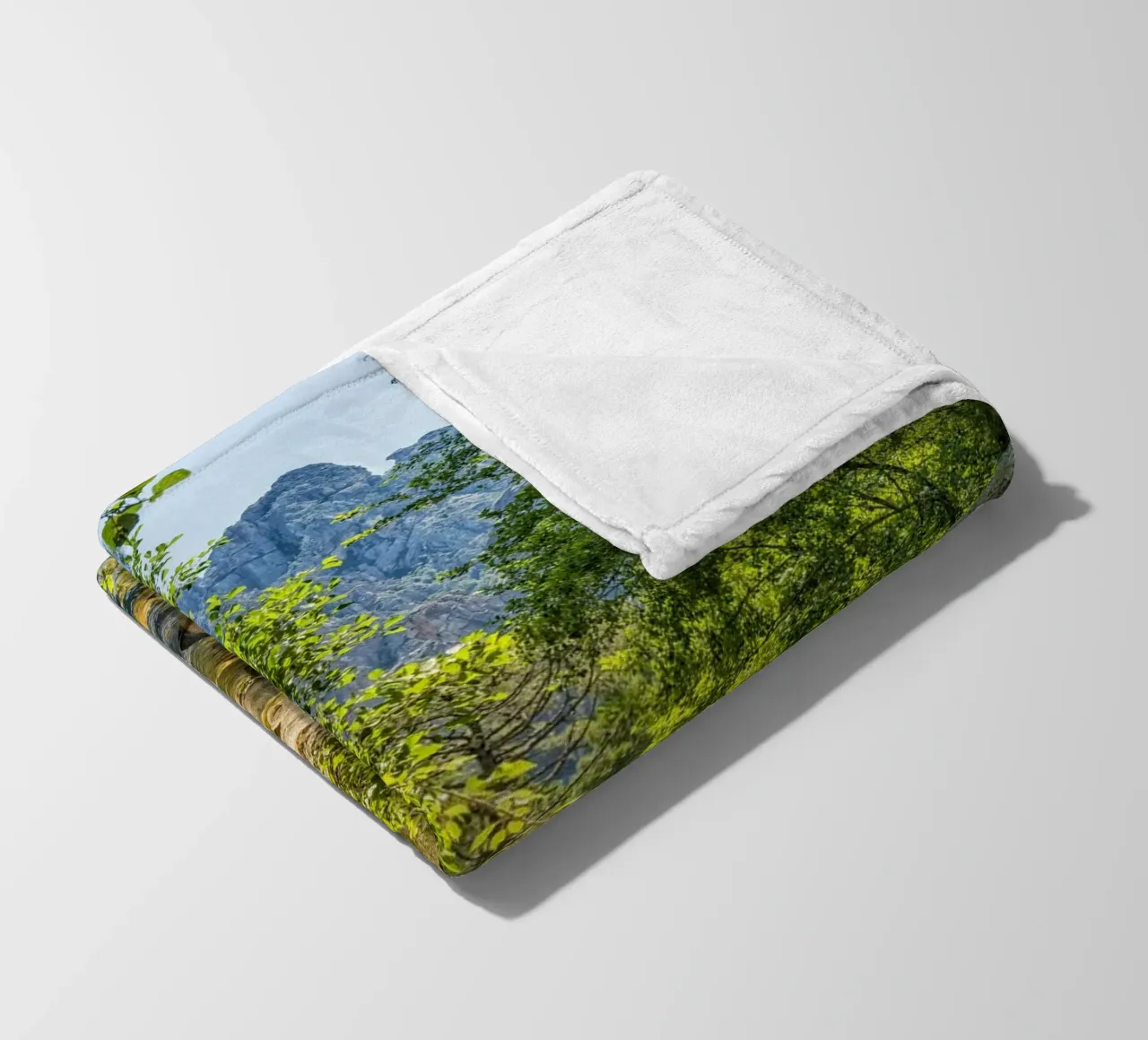 Bergbach Fleecedecke von Curious Collections by Marielle Leenders