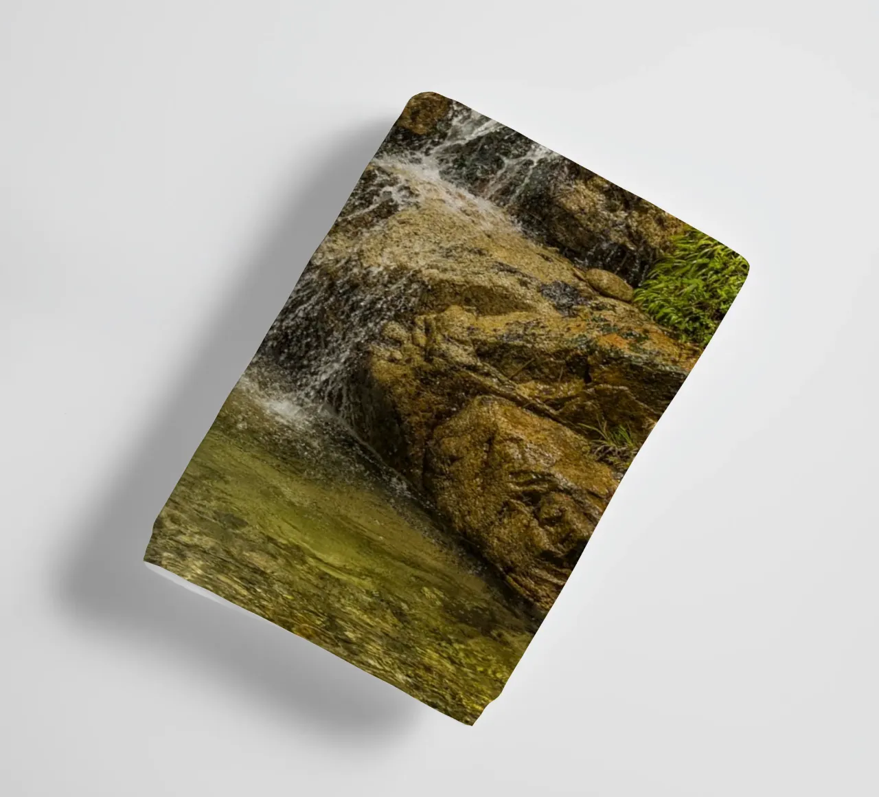 Piccola cascata asciugamano da bagno da Curious Collections by Marielle Leenders