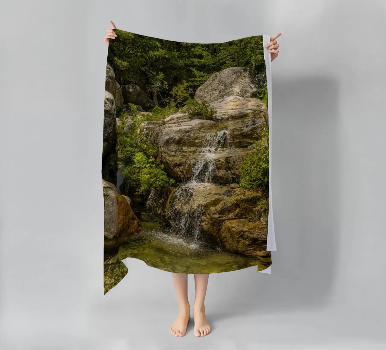 Piccola cascata telo mare da Curious Collections by Marielle Leenders