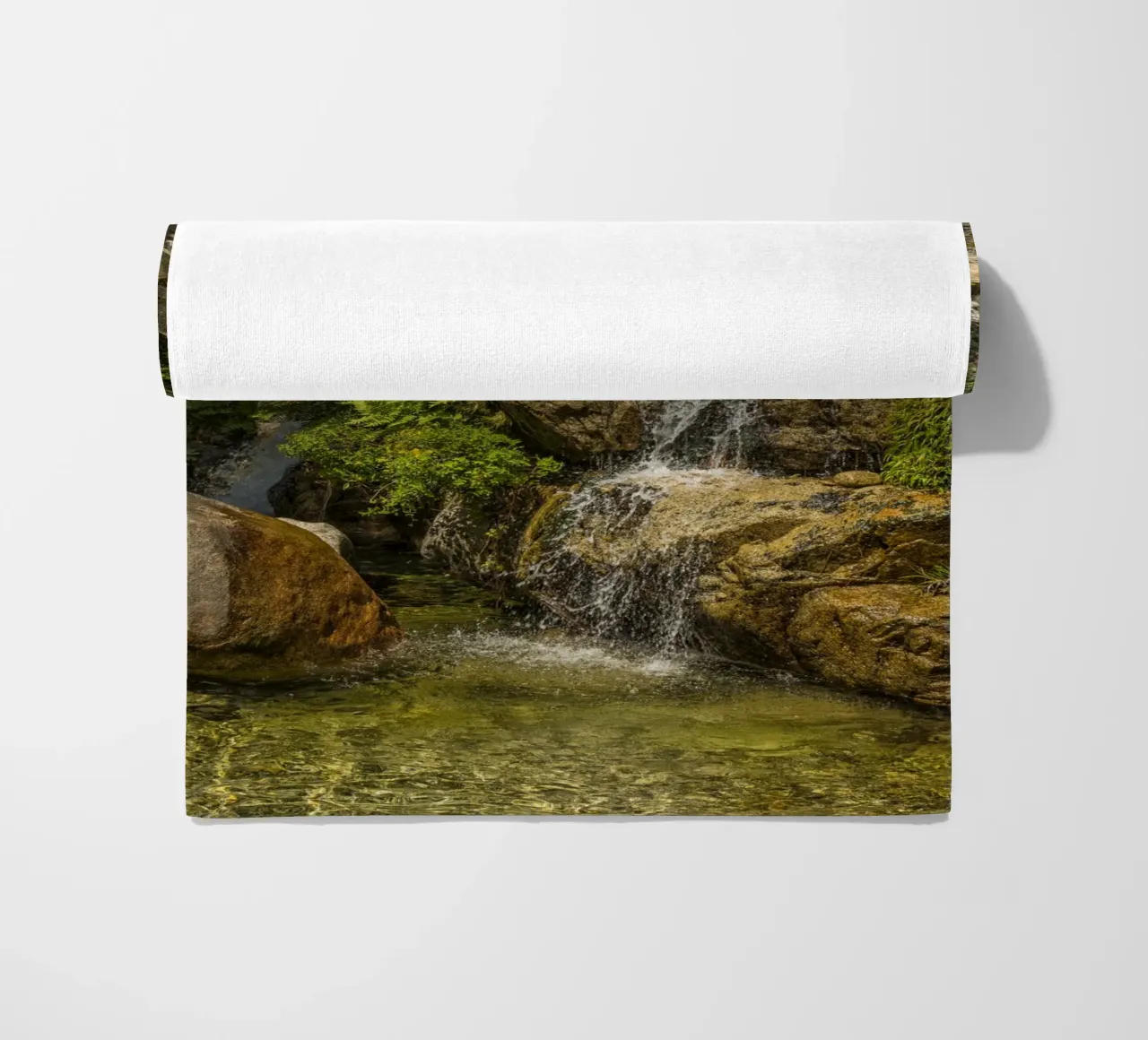 Piccola cascata telo mare da Curious Collections by Marielle Leenders