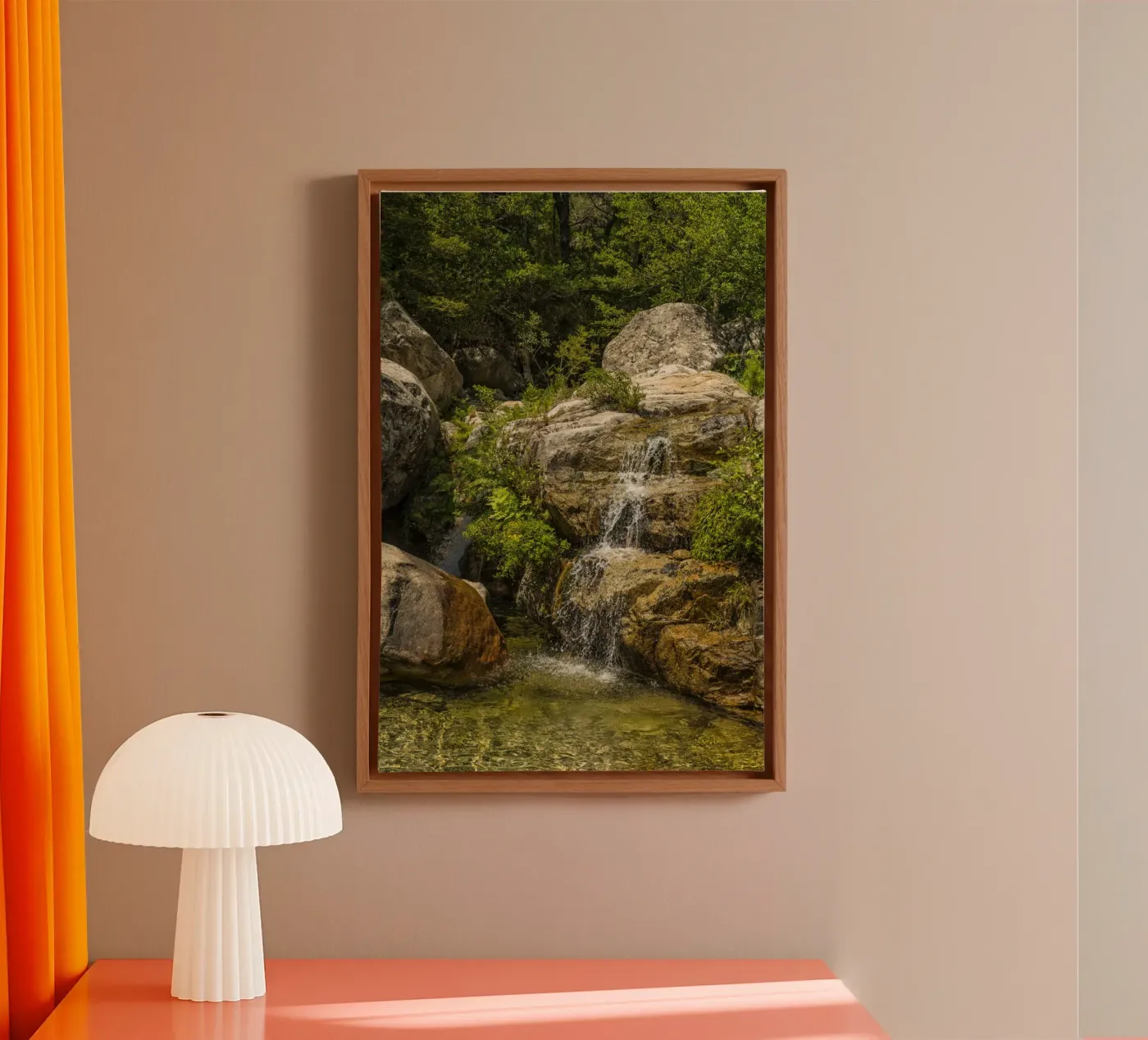 Small Waterfall tela da Curious Collections by Marielle Leenders
