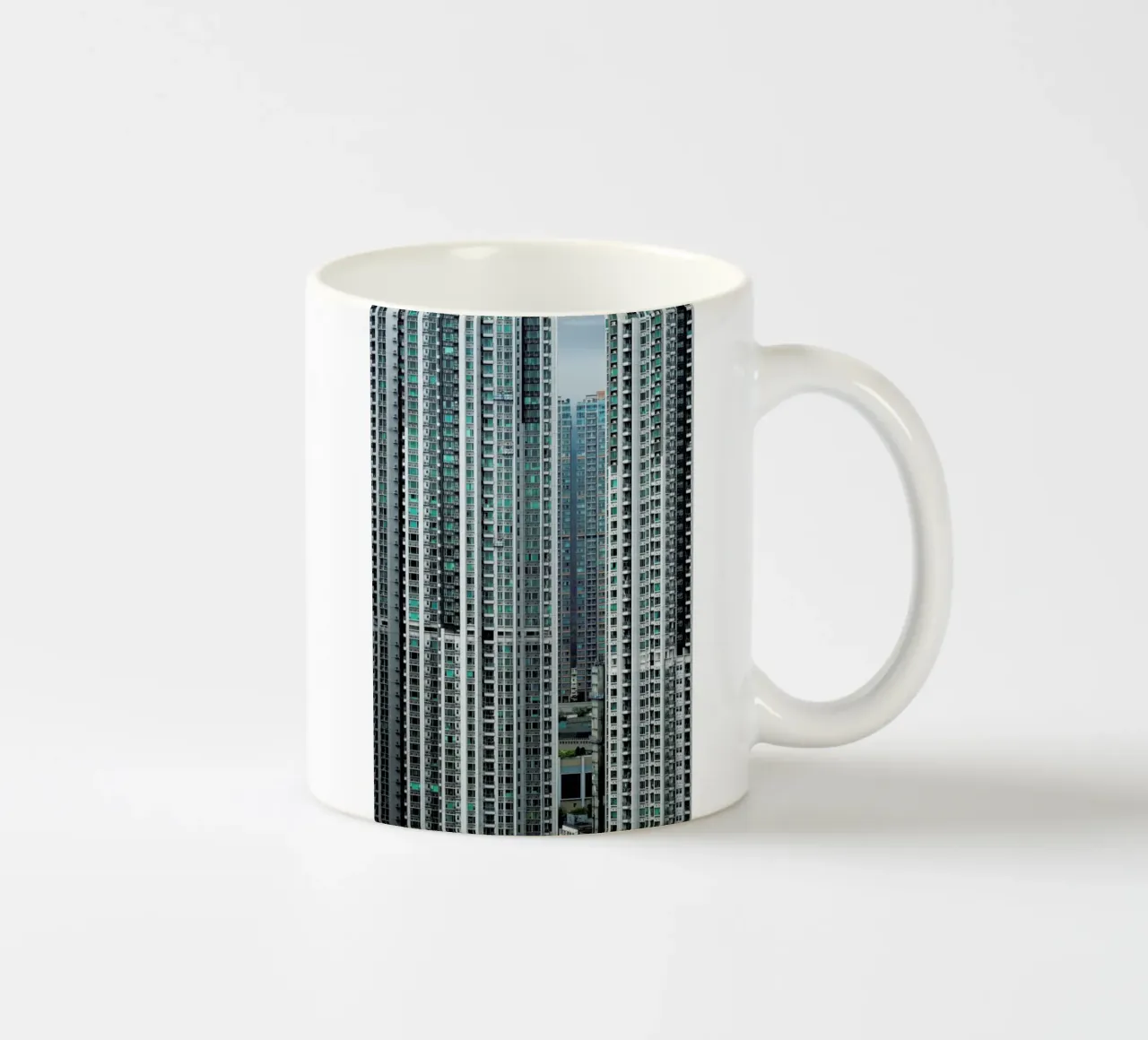 Propinquity Hong Kong 5 tazza in ceramica da Simon Butterworth