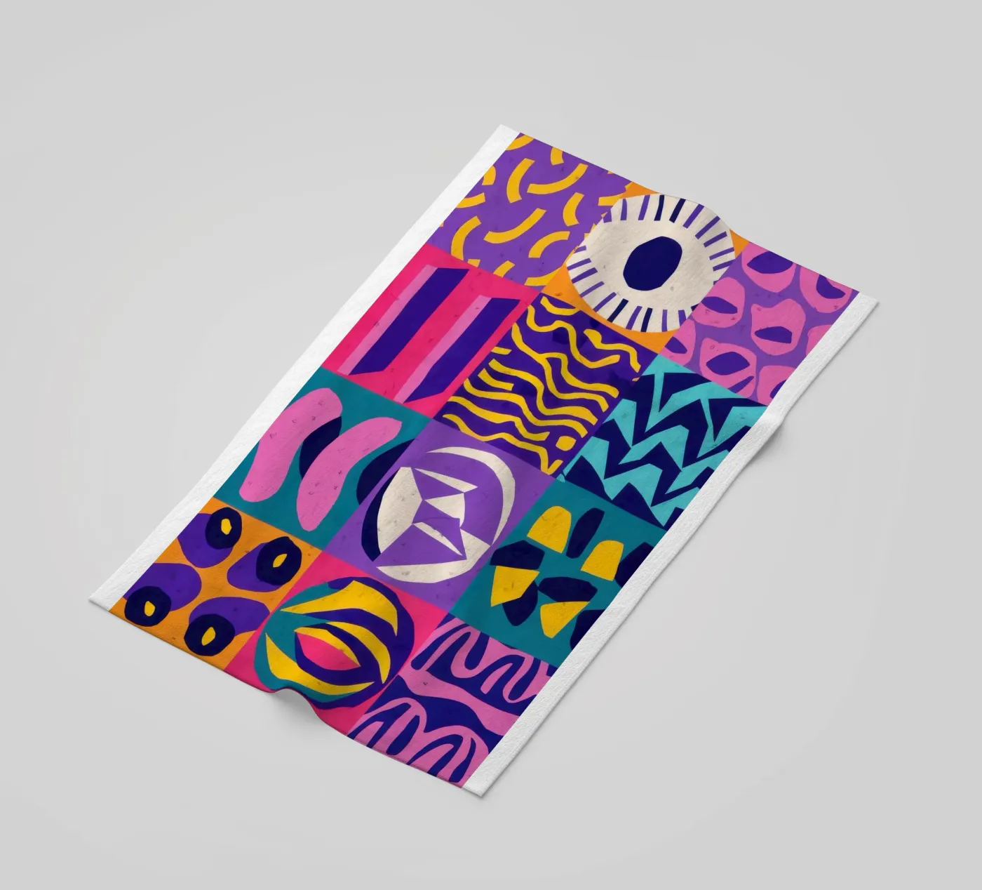 Patchwork geometrico viola telo mare da Bring Hues