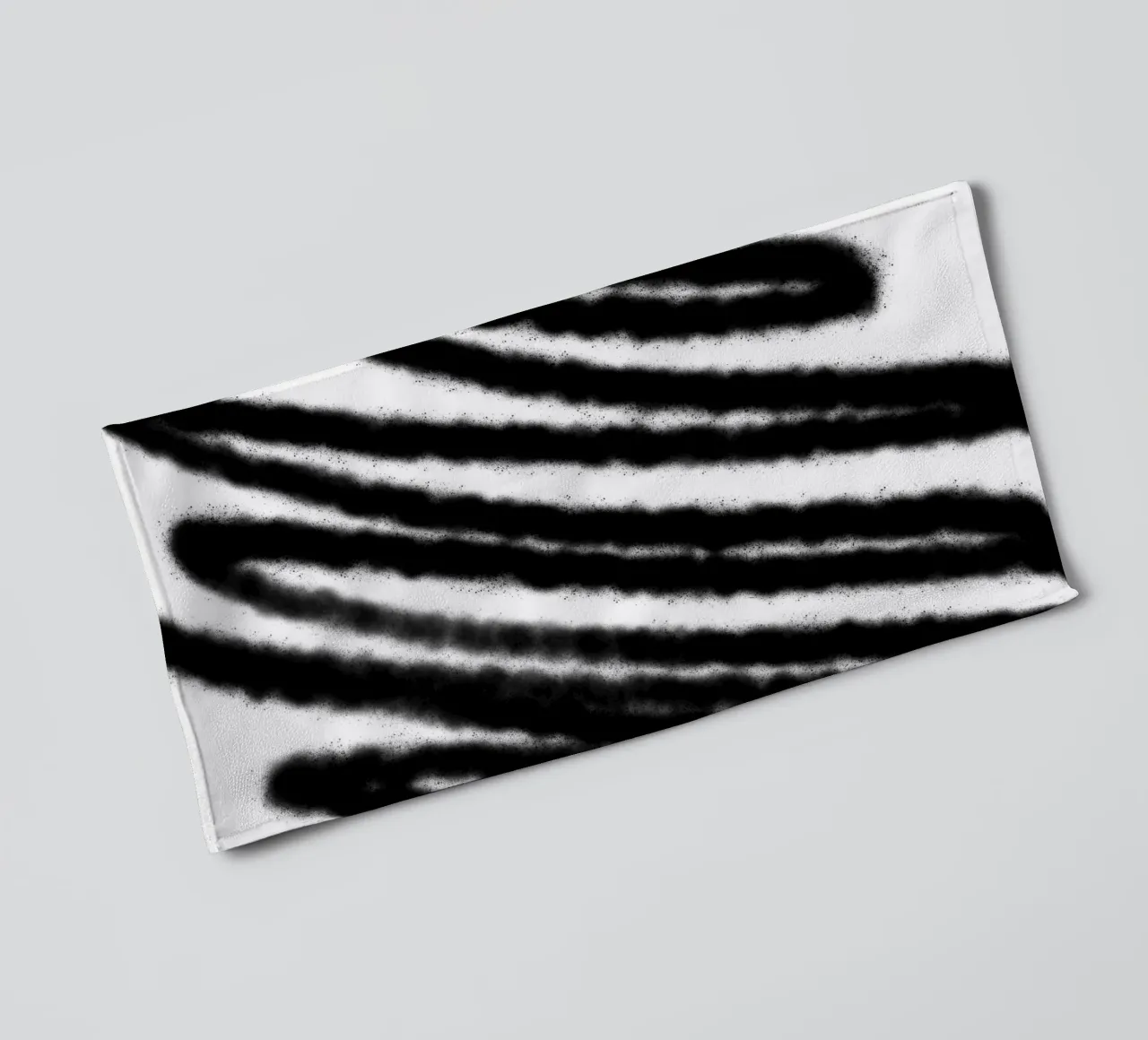 Schwarz auf Weiß Abstrakt Handtuch von Studio B