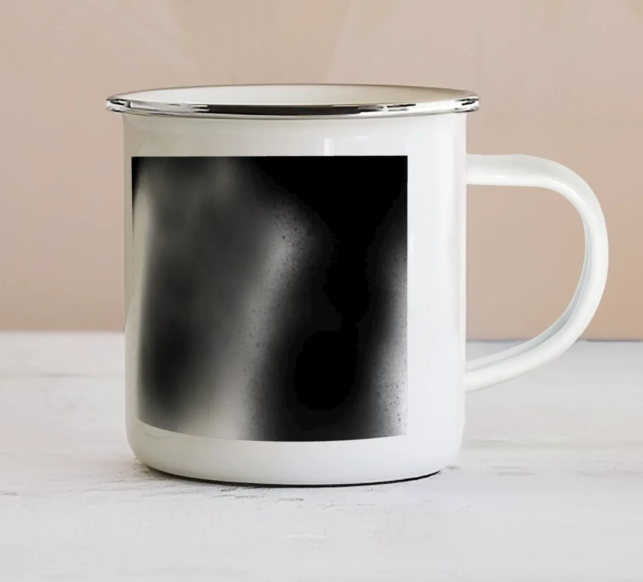 Astrazione in bianco e nero tazza in smalto da Studio B