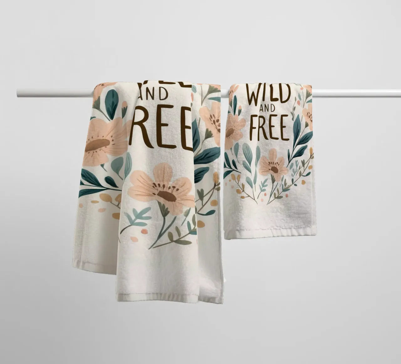 Wild And Free (Version 1) asciugamano da bagno da treechild