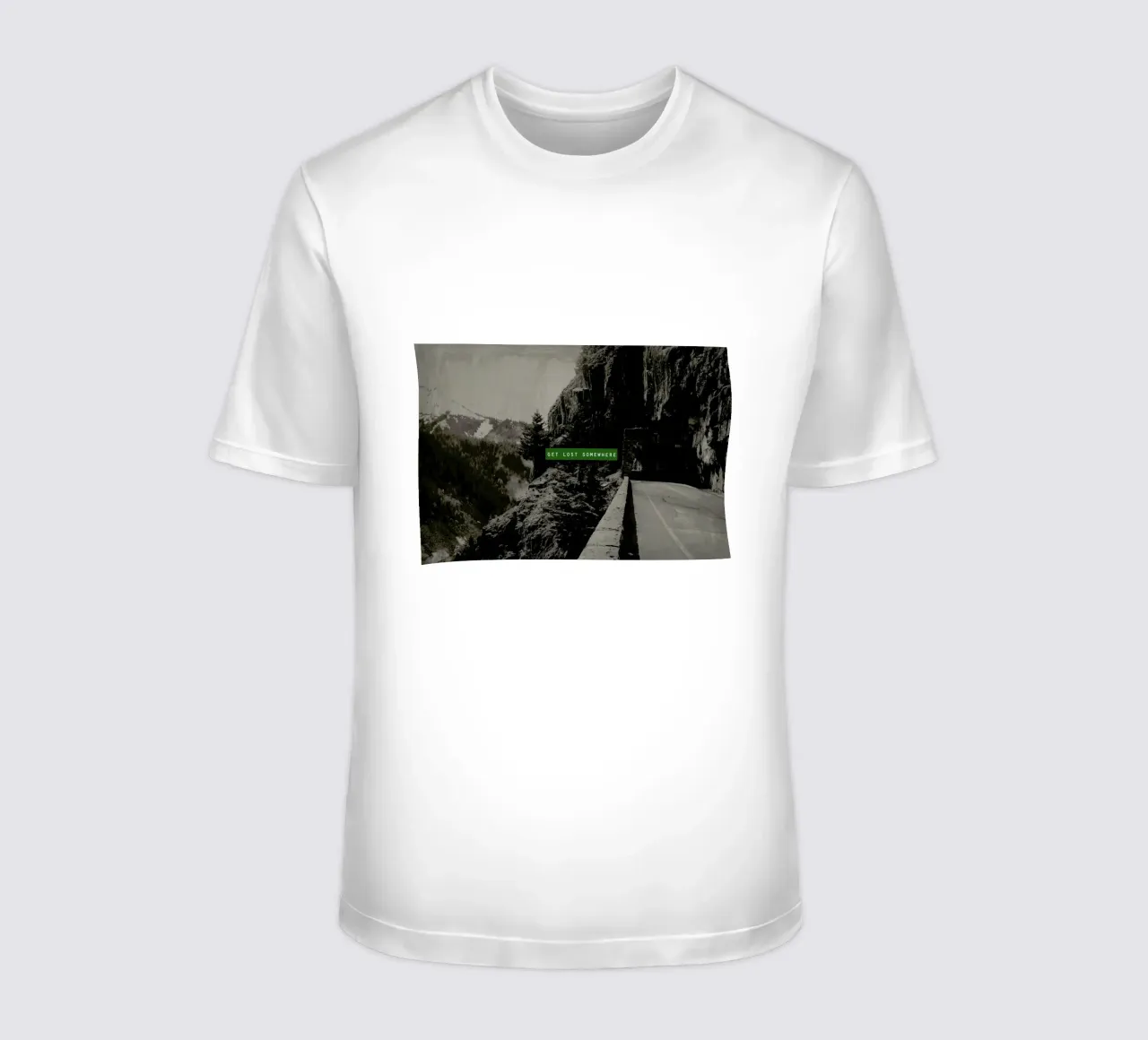 Get Lost Somewhere t-shirt da Leah Flores